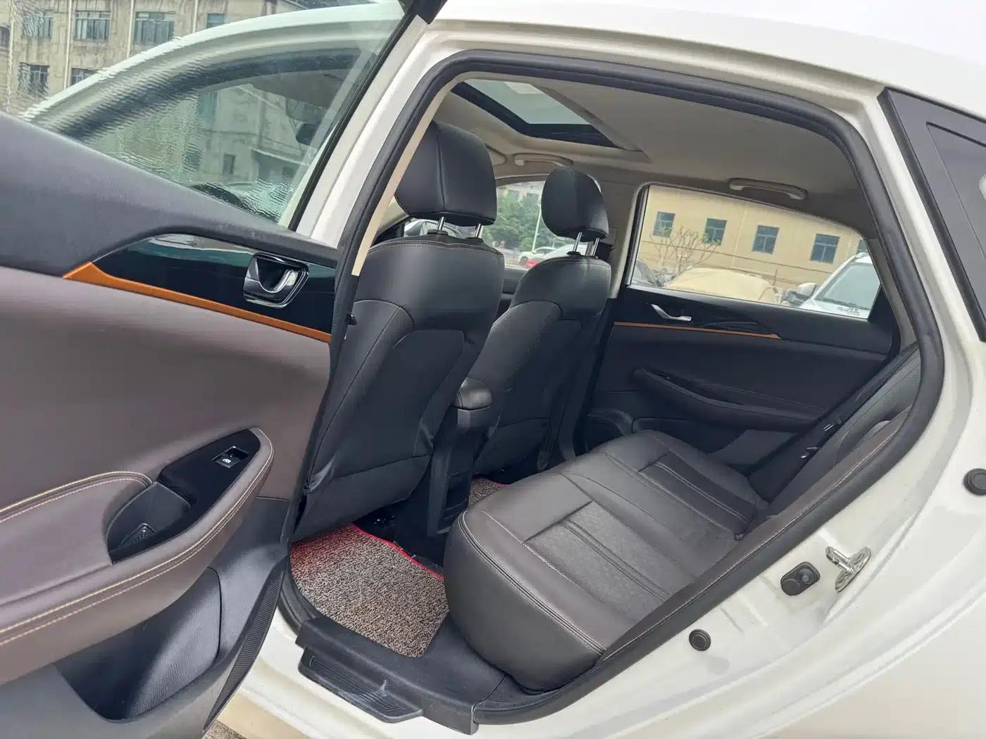Changan Eado DT 2018 1.6L Manual Smart Edition — миниатюра 9