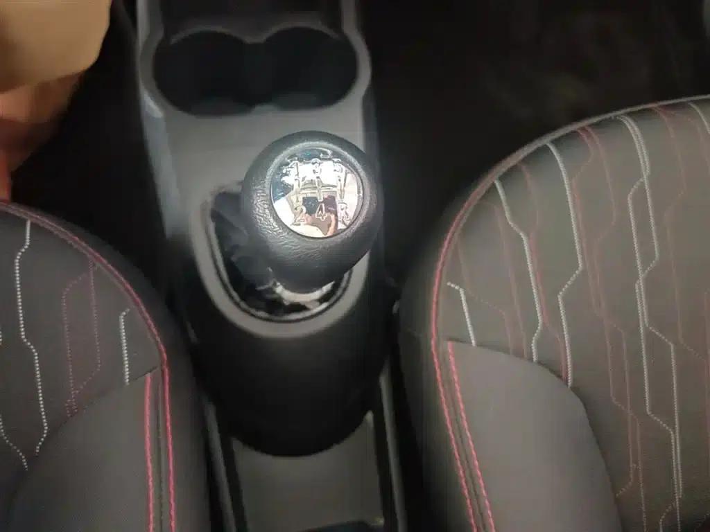 Benben 2015 1.4L Manual Deluxe Edition (National V Emission Standard) — миниатюра 14