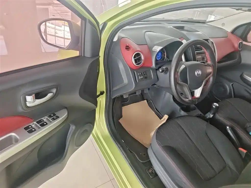 Benben 2015 1.4L Manual Deluxe Edition (National V Emission Standard) — миниатюра 16