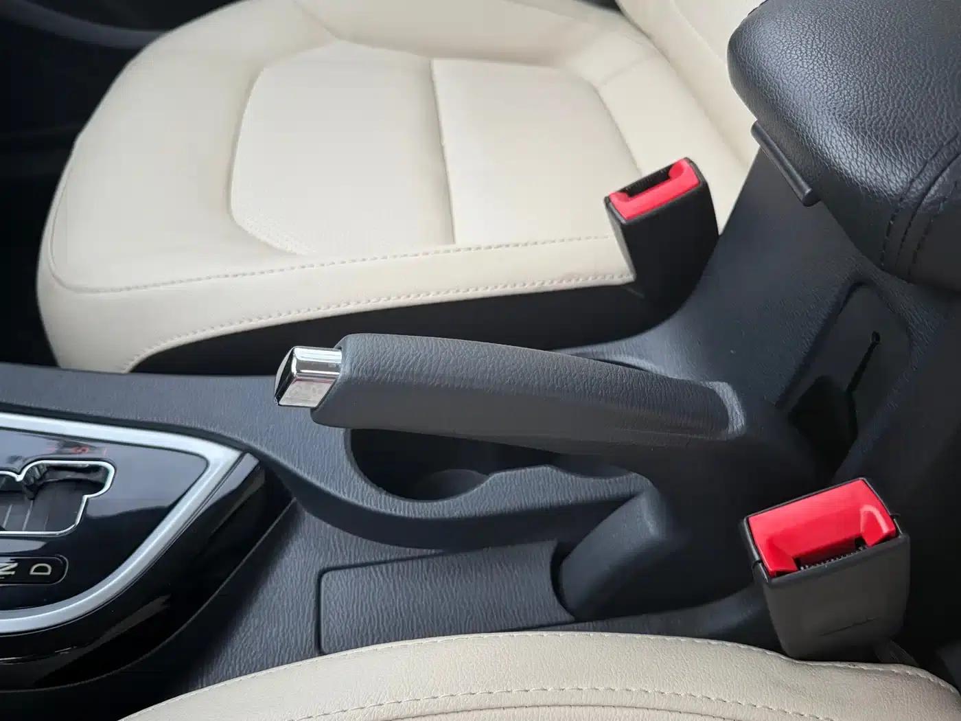 Yuexiang V7 2015 1.6L Automatic Enjoyment Edition (National V Emission Standard) — миниатюра 17
