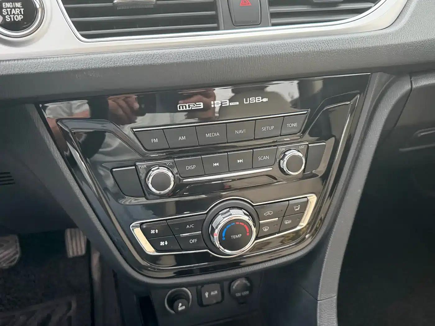 Yuexiang V7 2015 1.6L Automatic Enjoyment Edition (National V Emission Standard) — миниатюра 24