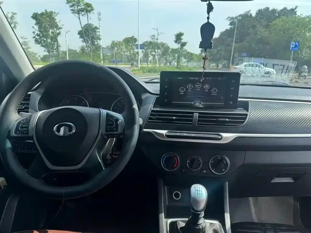 Wingle 7 2019 2.0T Gasoline Two-Wheel Drive Elite Model (National VI Emission Standard) with Double Lanes GW4C20B — миниатюра 6