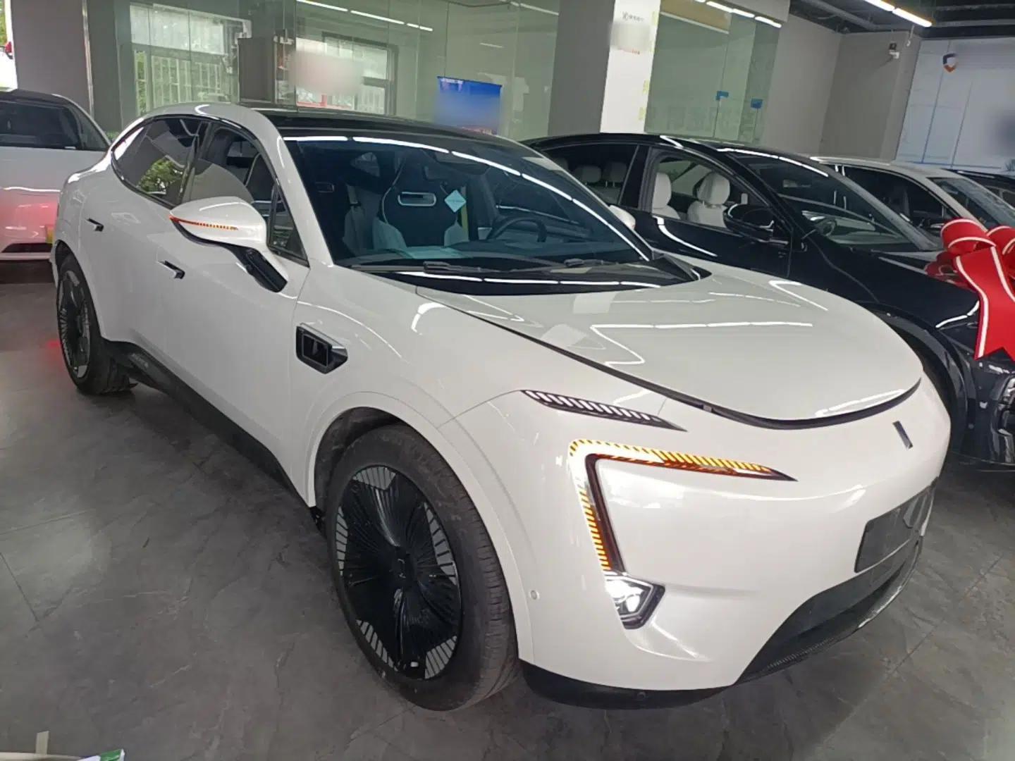 Avatr 11 2023 HarmonyOS Version Smart Enjoyment Upgrade Model 90-Degree Rear-Wheel Drive Edition — миниатюра 3