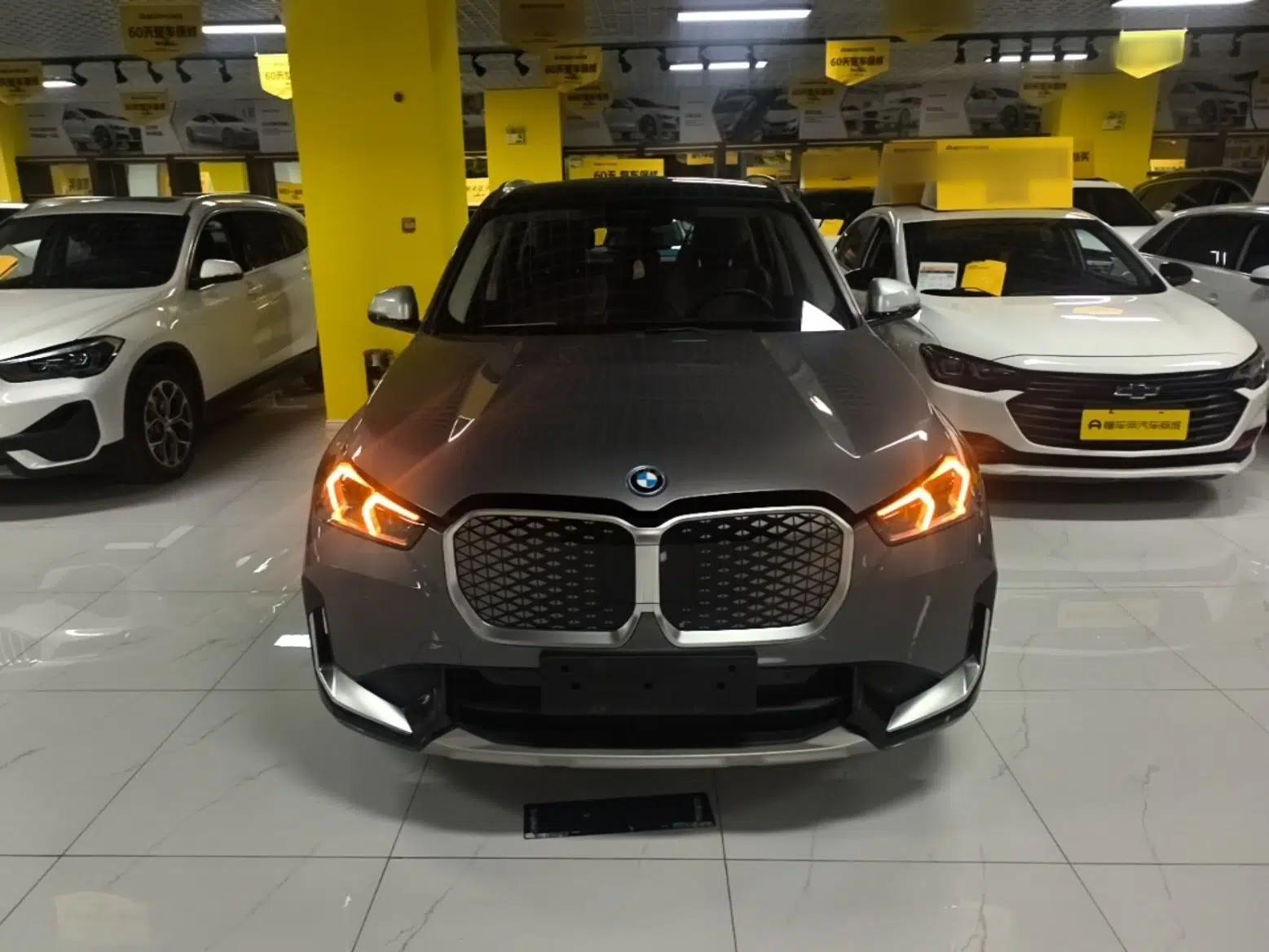 BMW iX1 2023 xDrive30L X Design Package — миниатюра 2