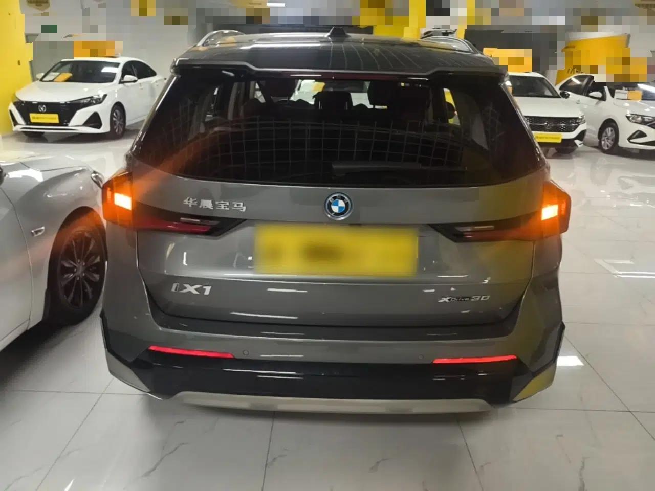 BMW iX1 2023 xDrive30L X Design Package — миниатюра 3