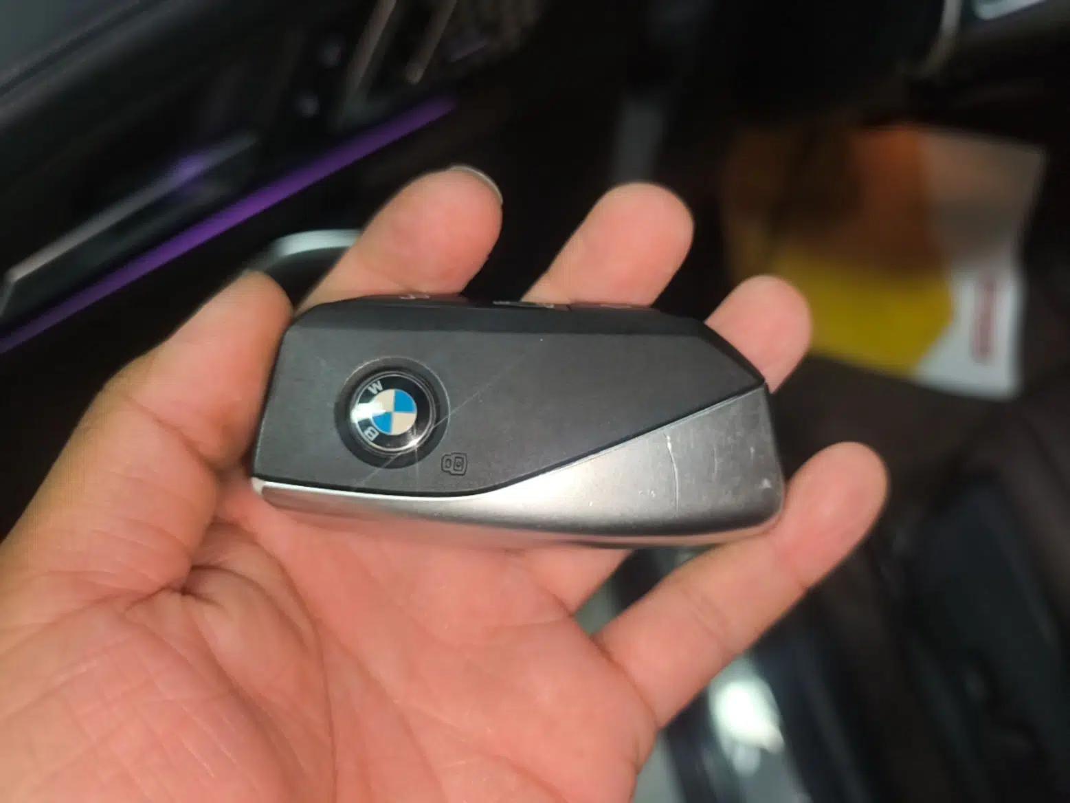BMW iX1 2023 xDrive30L X Design Package — миниатюра 22