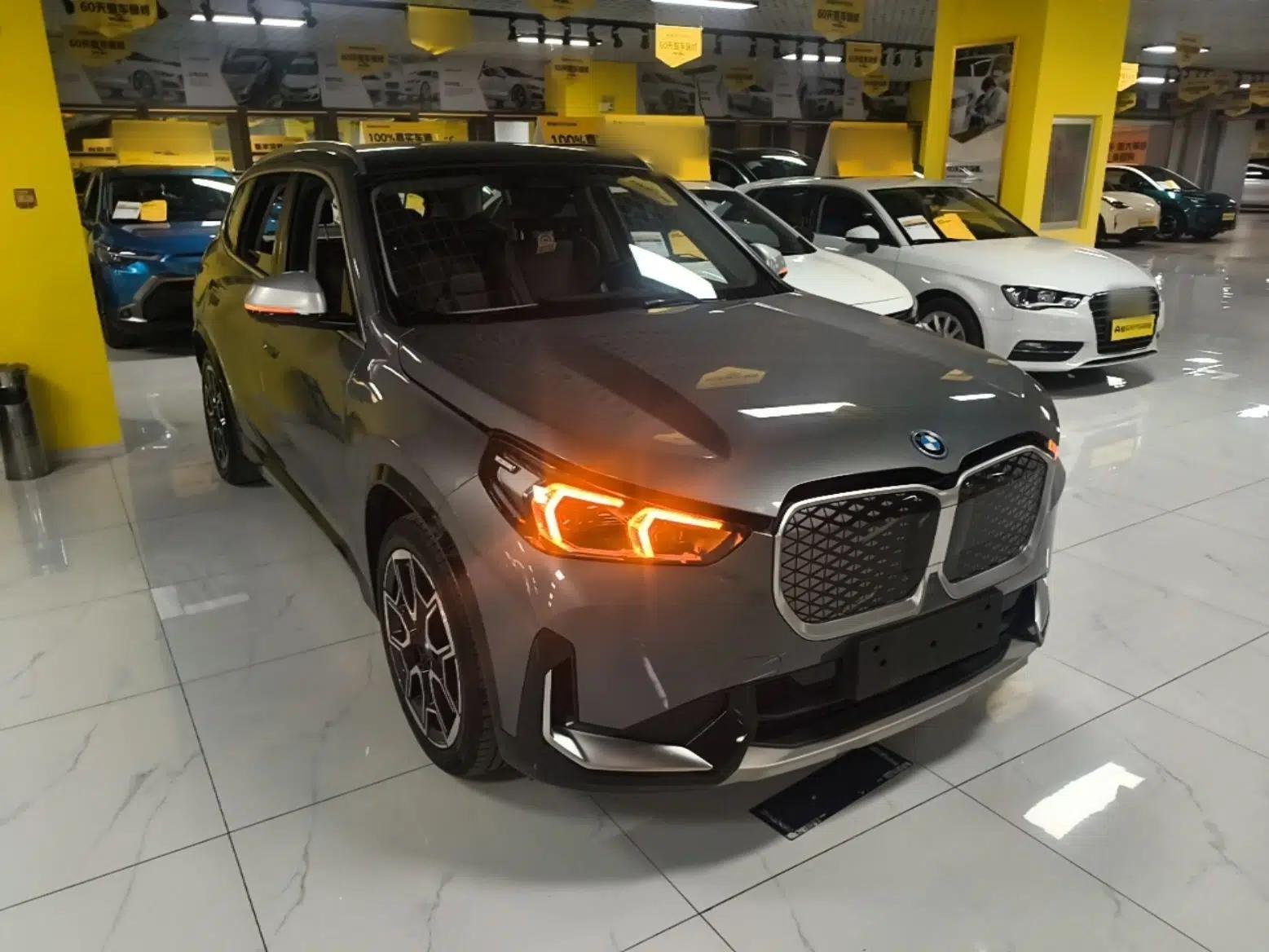 BMW iX1 2023 xDrive30L X Design Package — миниатюра 6