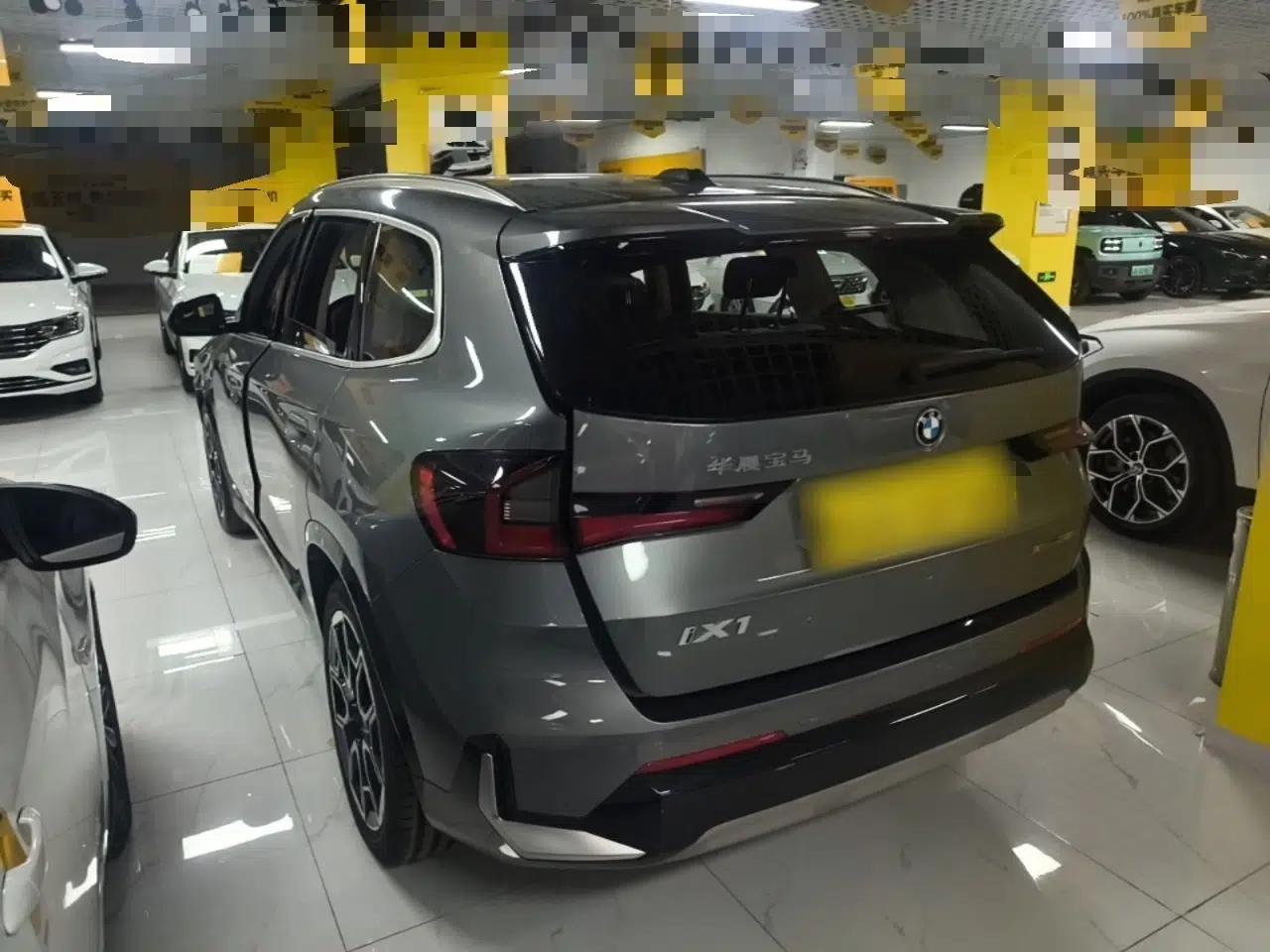 BMW iX1 2023 xDrive30L X Design Package — миниатюра 7