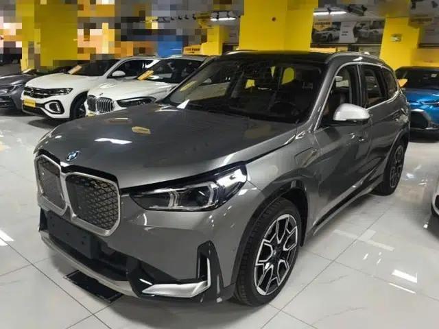 BMW iX1 2023 xDrive30L X Design Package