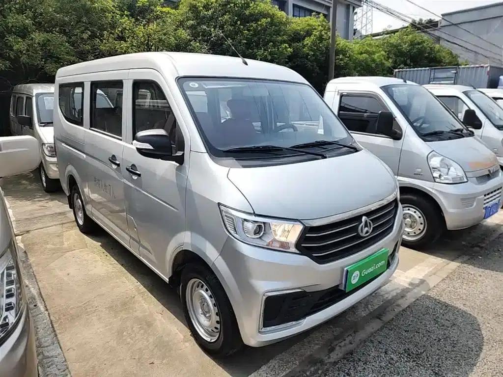 Crossstar V3 2023 1.5L Gasoline Standard 7-Seater Bus — миниатюра 4