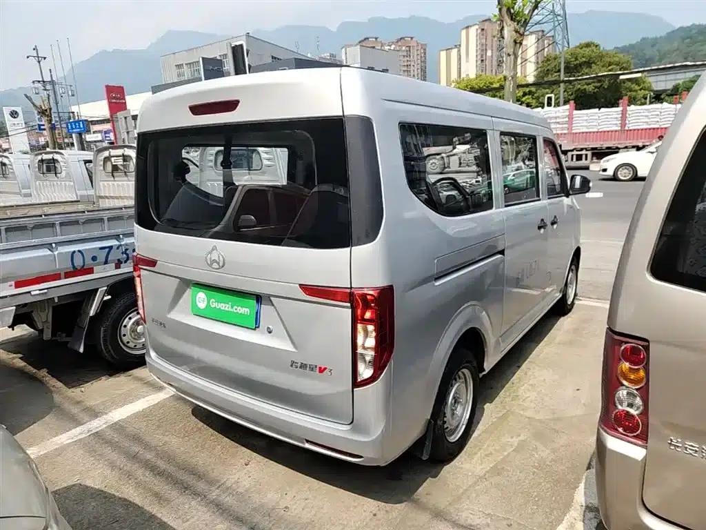Crossstar V3 2023 1.5L Gasoline Standard 7-Seater Bus — миниатюра 7