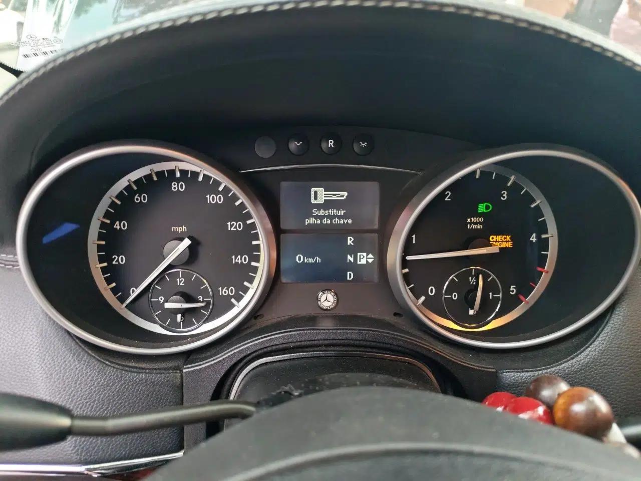 Mercedes-Benz GL-Class  — миниатюра 12
