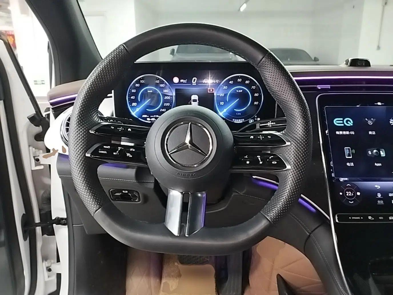 Mercedes-Benz EQE SUV 2023 500 4MATIC Special Edition — миниатюра 13
