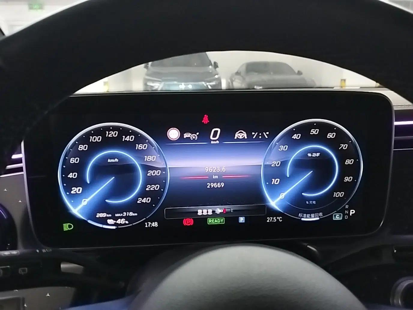 Mercedes-Benz EQE SUV 2023 500 4MATIC Special Edition — миниатюра 14