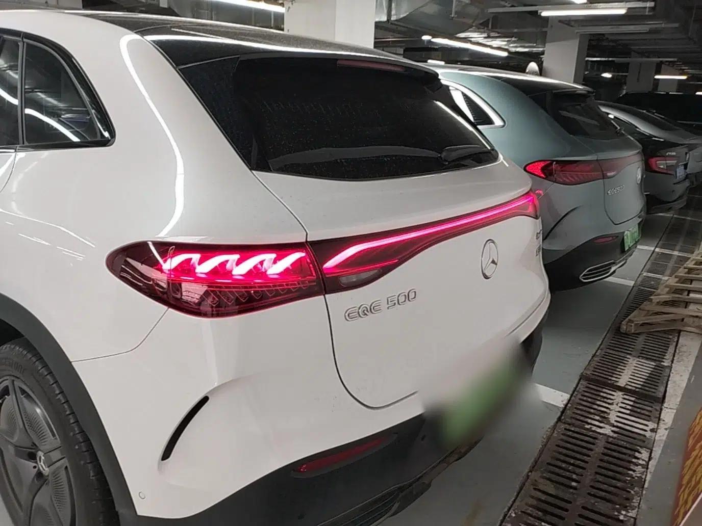 Mercedes-Benz EQE SUV 2023 500 4MATIC Special Edition — миниатюра 3