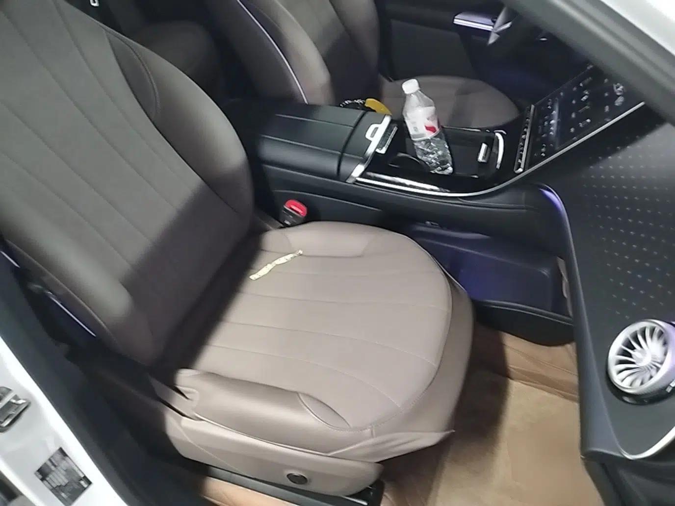 Mercedes-Benz EQE SUV 2023 500 4MATIC Special Edition — миниатюра 23