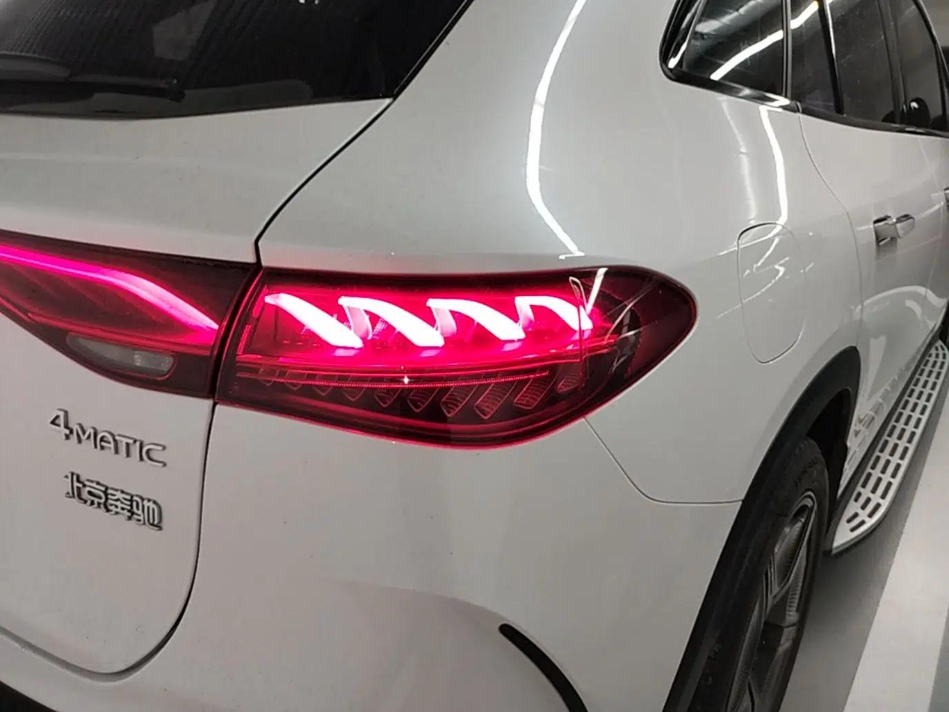 Mercedes-Benz EQE SUV 2023 500 4MATIC Special Edition — миниатюра 8