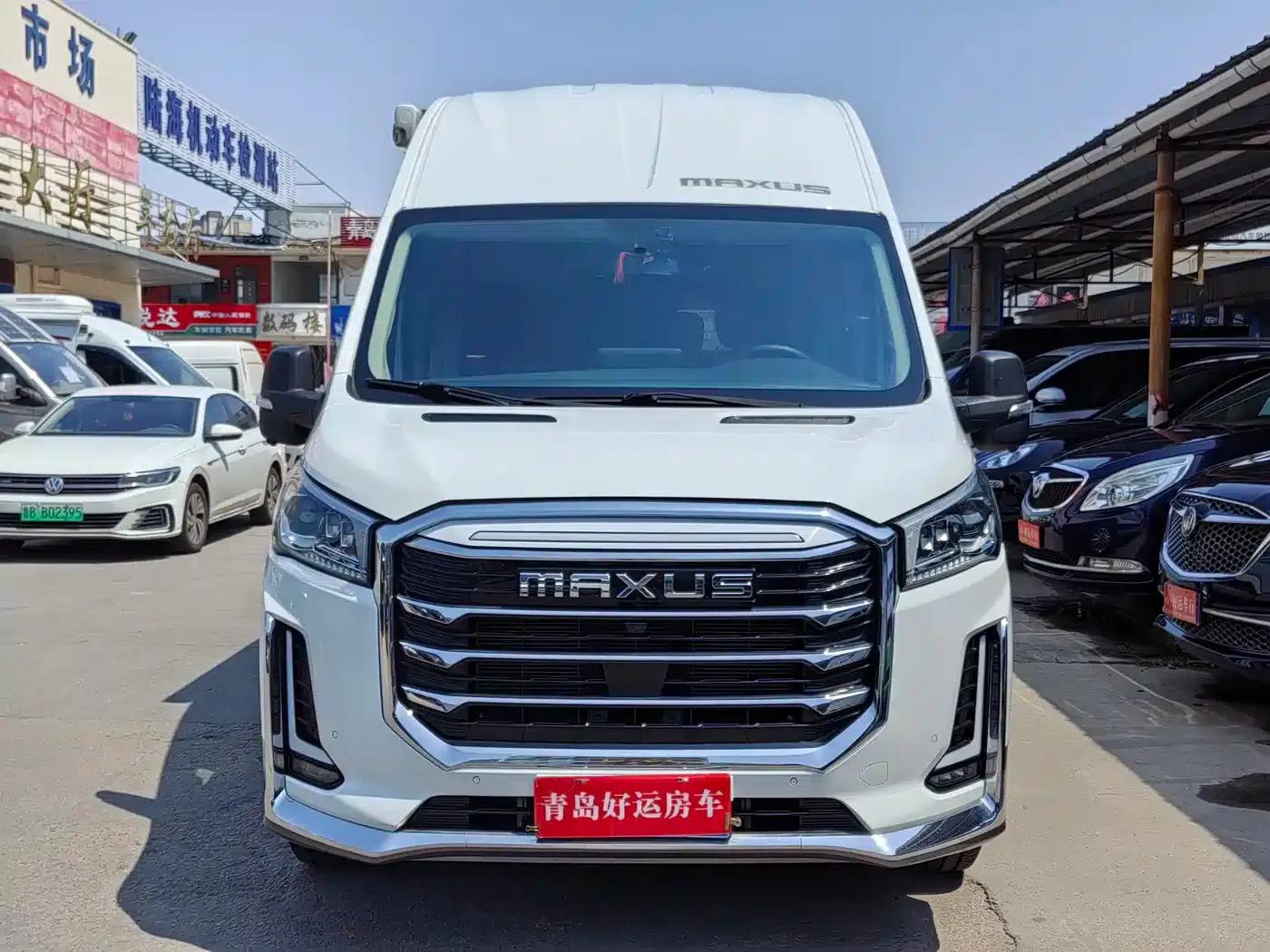 SAIC MAXUS V100 RV 2023 Model 2.0T Traveler V100 Mountain Retreat Edition with Longitudinal Bed — миниатюра 2