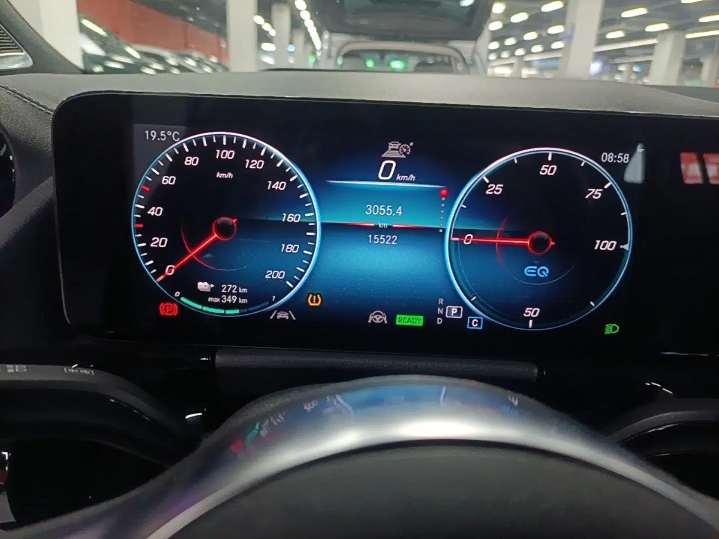 Mercedes-Benz EQA 2022 EQA 300 4MATIC Launch Edition — миниатюра 14