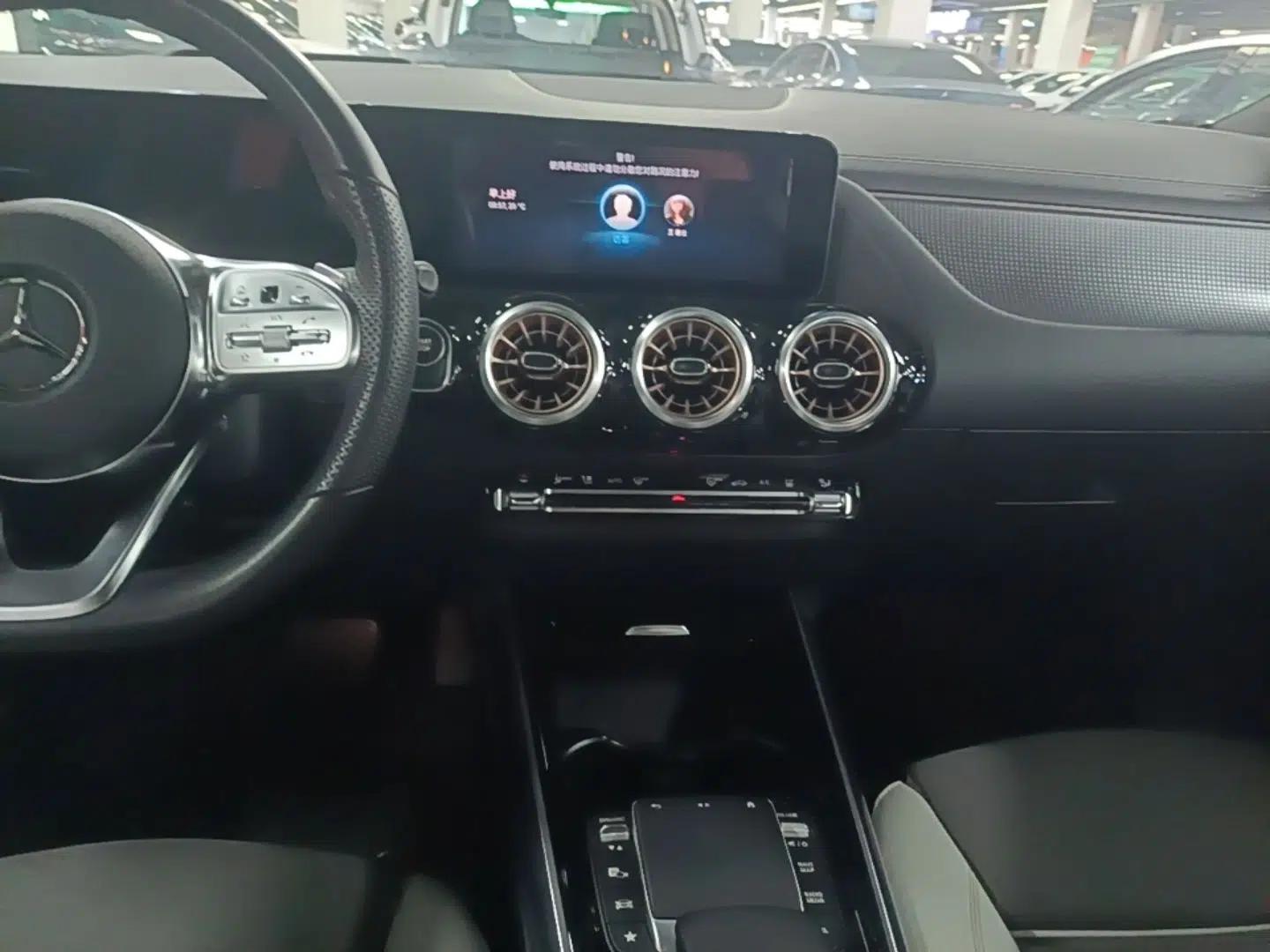 Mercedes-Benz EQA 2022 EQA 300 4MATIC Launch Edition — миниатюра 15