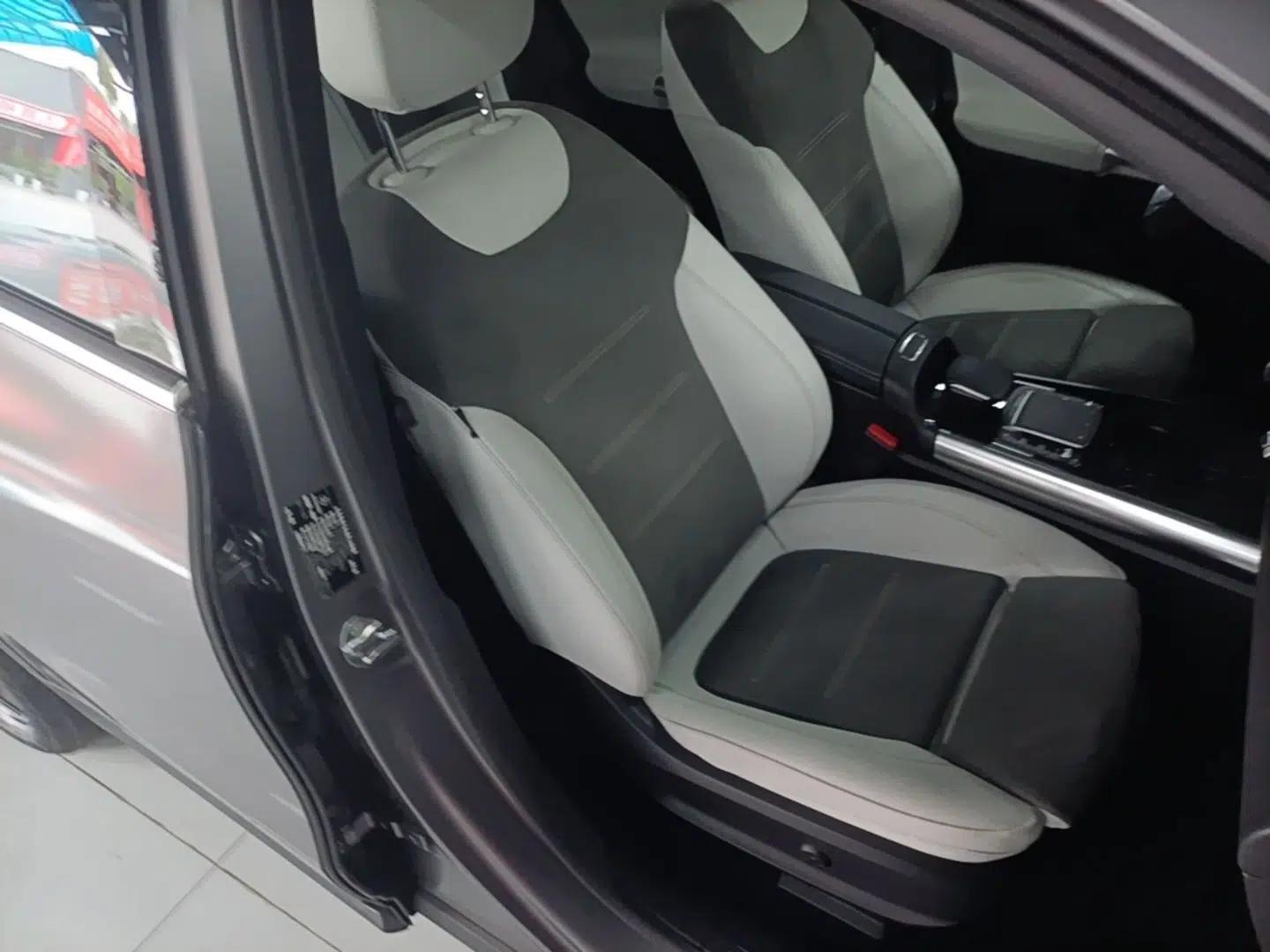 Mercedes-Benz EQA 2022 EQA 300 4MATIC Launch Edition — миниатюра 23