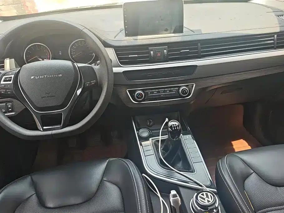 Fengxing SX6 2022 1.6L Manual Global Anniversary Edition — миниатюра 12