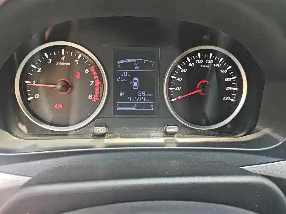 Fengxing SX6 2022 1.6L Manual Global Anniversary Edition — миниатюра 14