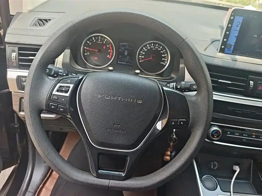 Fengxing SX6 2022 1.6L Manual Global Anniversary Edition — миниатюра 15