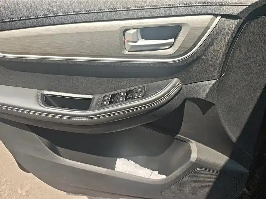 Fengxing SX6 2022 1.6L Manual Global Anniversary Edition — миниатюра 7