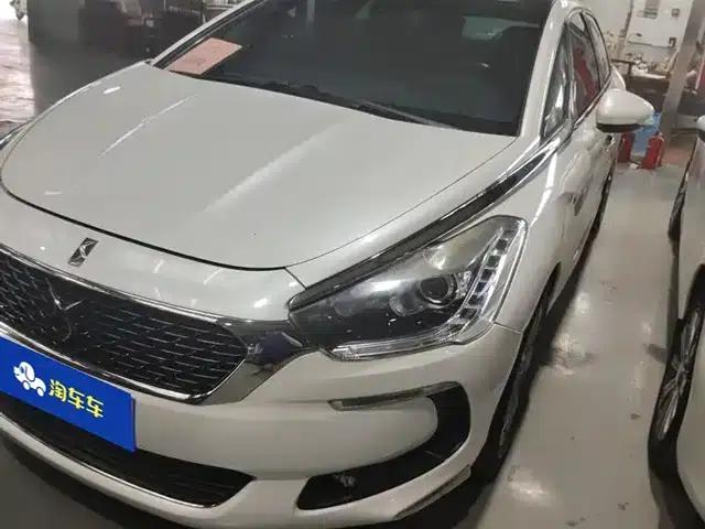 DS 5 2014 1.6T Premium Edition THP160