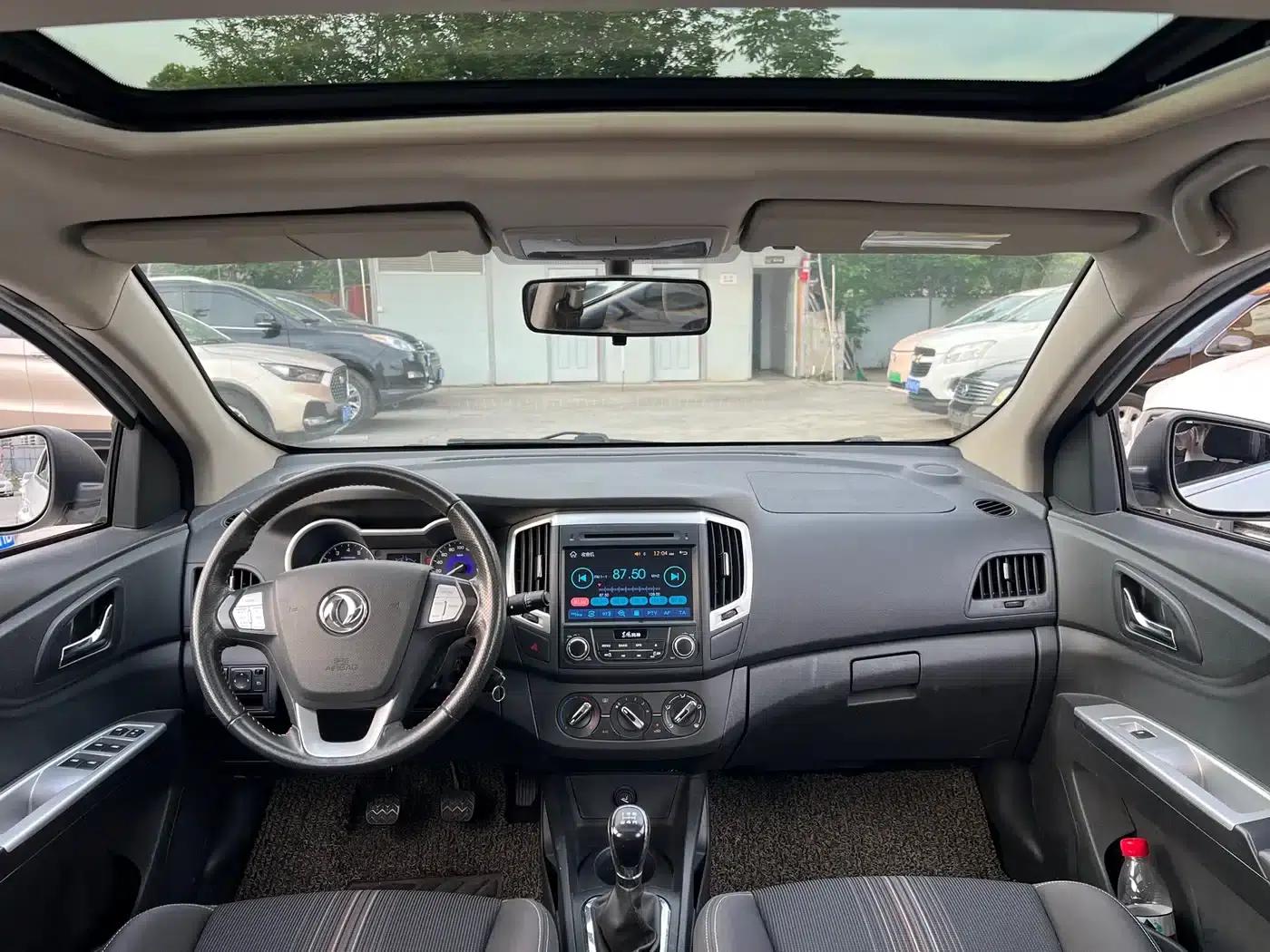 Dongfeng Fengshen AX3 2016 Model 1.5L Manual Cool Edition — миниатюра 6