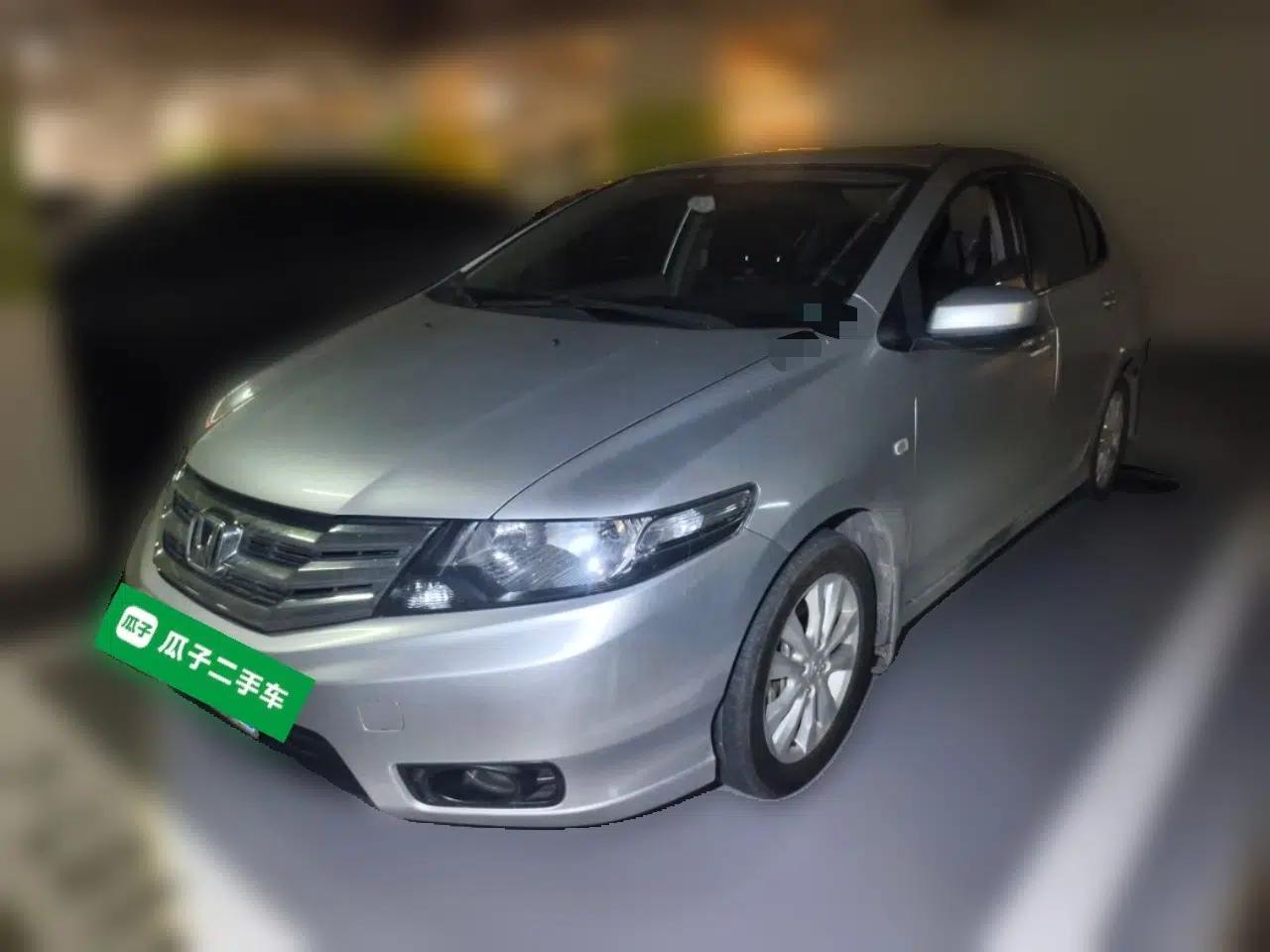 Honda City Classic 2012 1.5L manual Elite Edition — миниатюра 1