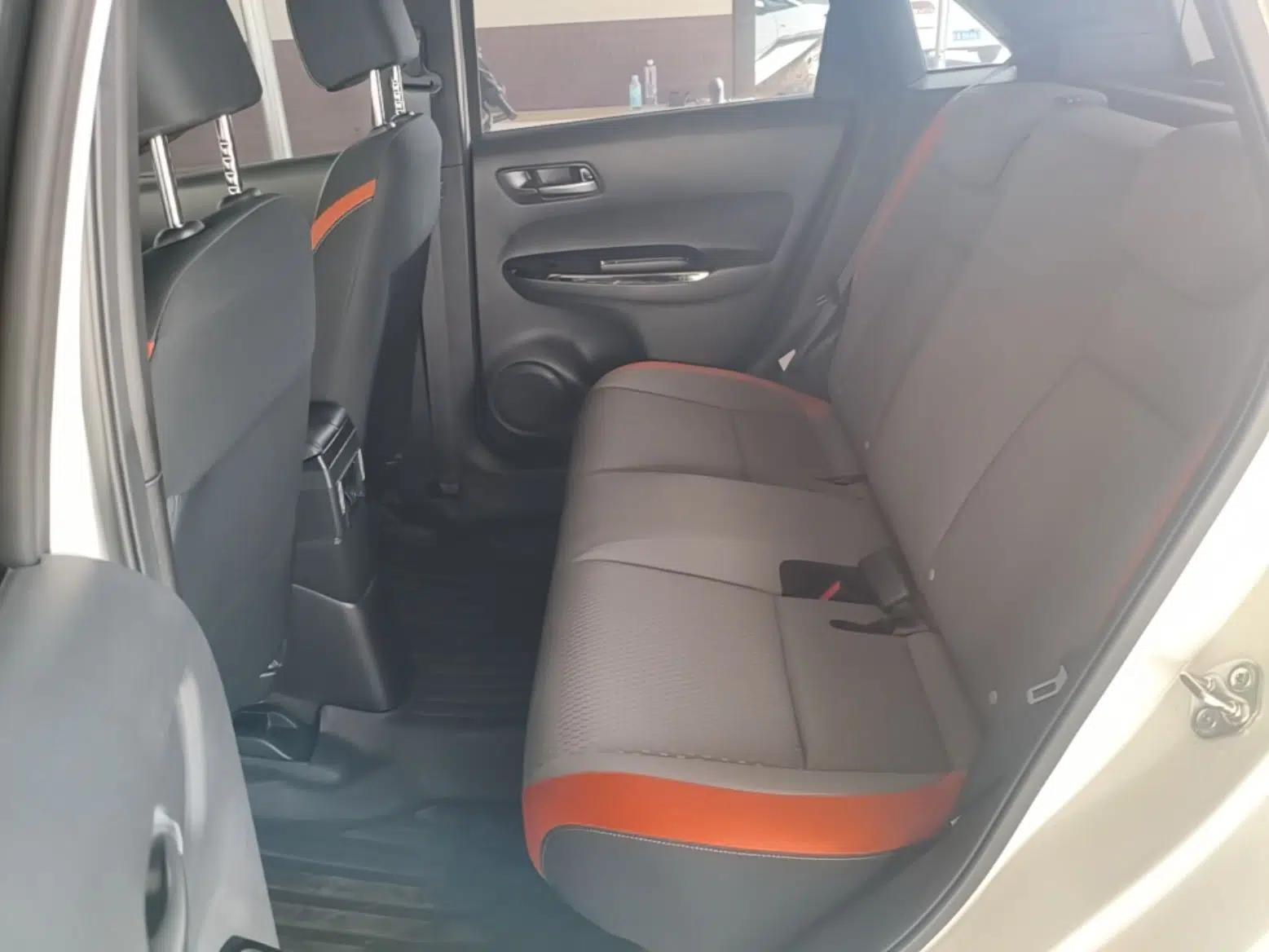 Honda LIFE 2021 1.5L CVT SPORT Heartbeat Edition — миниатюра 17