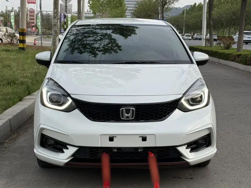 Honda LIFE 2021 1.5L CVT SPORT Heartbeat Edition — миниатюра 6