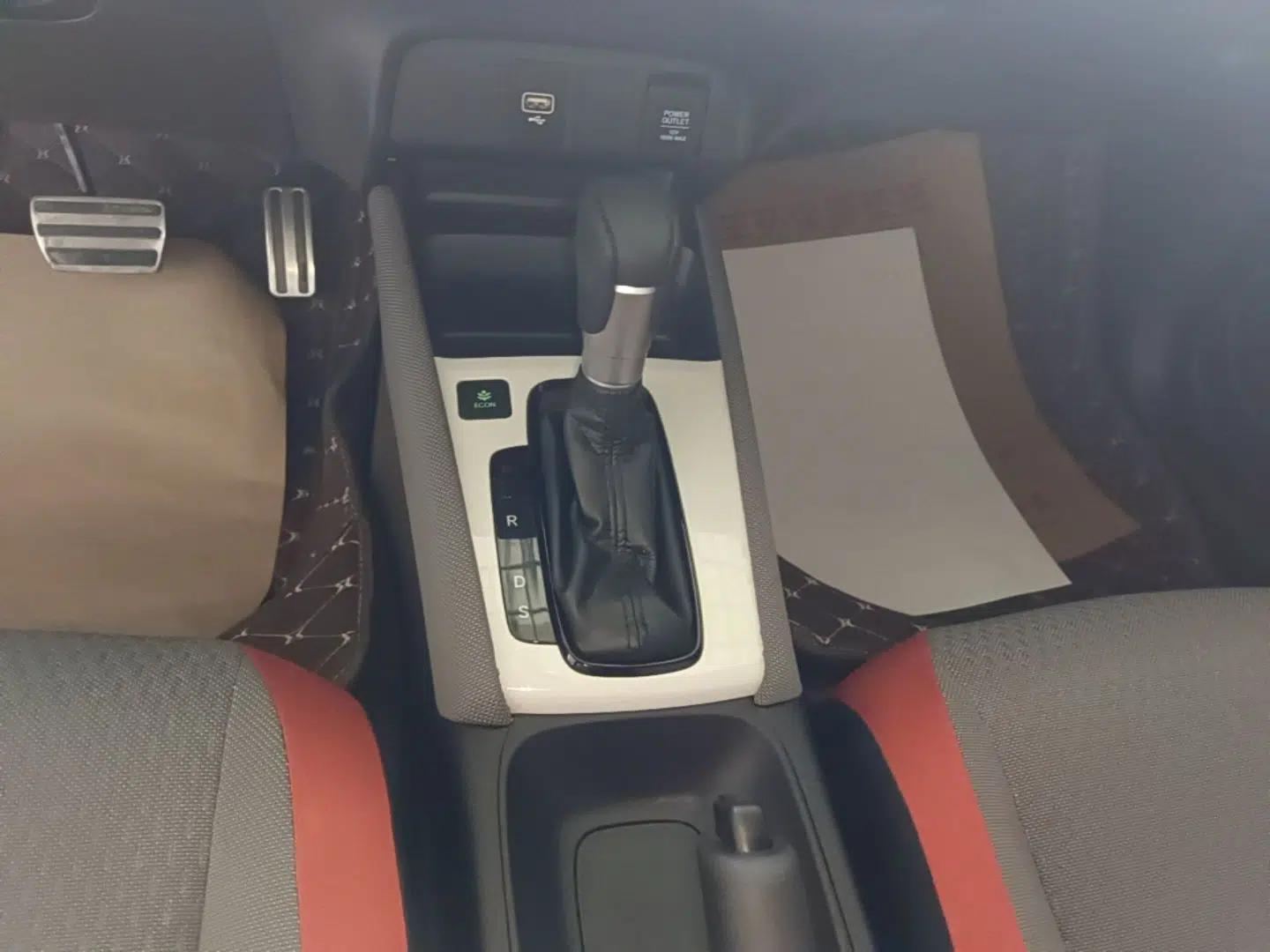 Honda LIFE 2021 1.5L CVT SPORT Heartbeat Edition — миниатюра 16