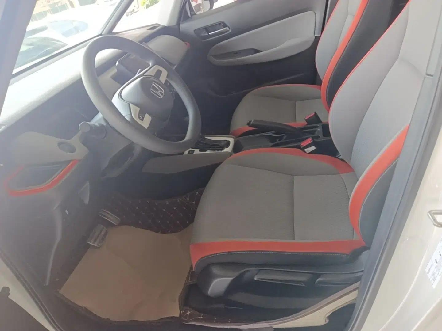 Honda LIFE 2021 1.5L CVT SPORT Heartbeat Edition — миниатюра 17