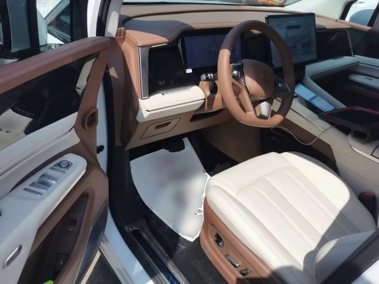 BYD Xia 2025 DM-i 1.5T 100km Supreme Edition — миниатюра 19