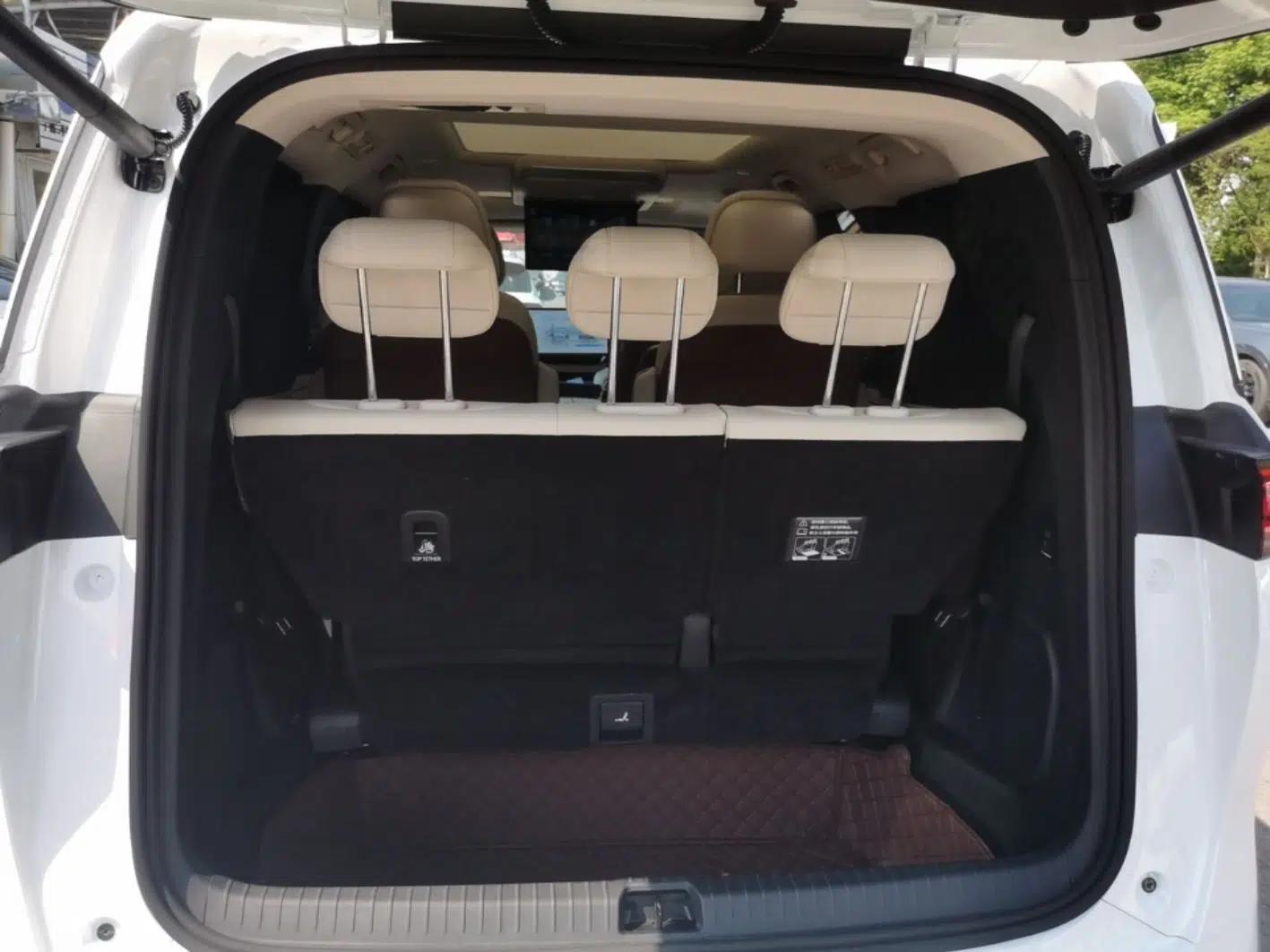BYD Xia 2025 DM-i 1.5T 100km Supreme Edition — миниатюра 22