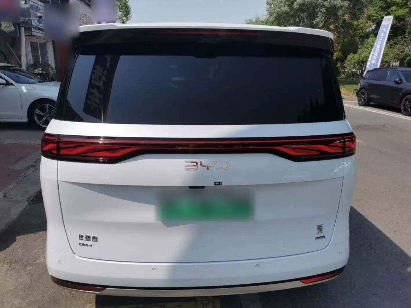 BYD Xia 2025 DM-i 1.5T 100km Supreme Edition — миниатюра 5