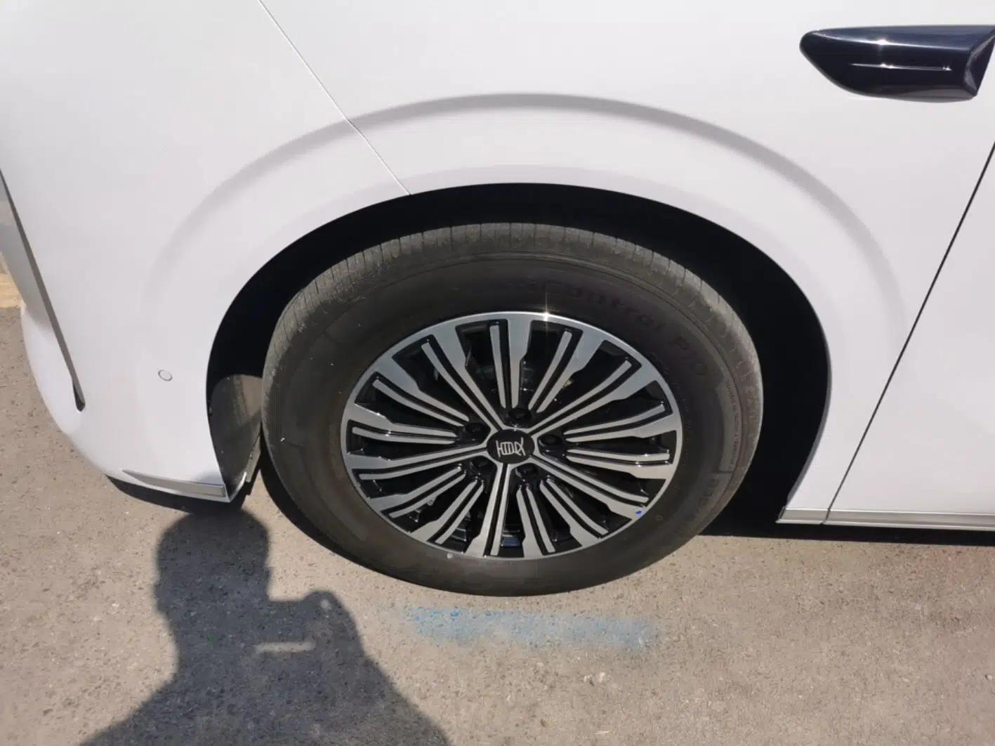 BYD Xia 2025 DM-i 1.5T 100km Supreme Edition — миниатюра 8