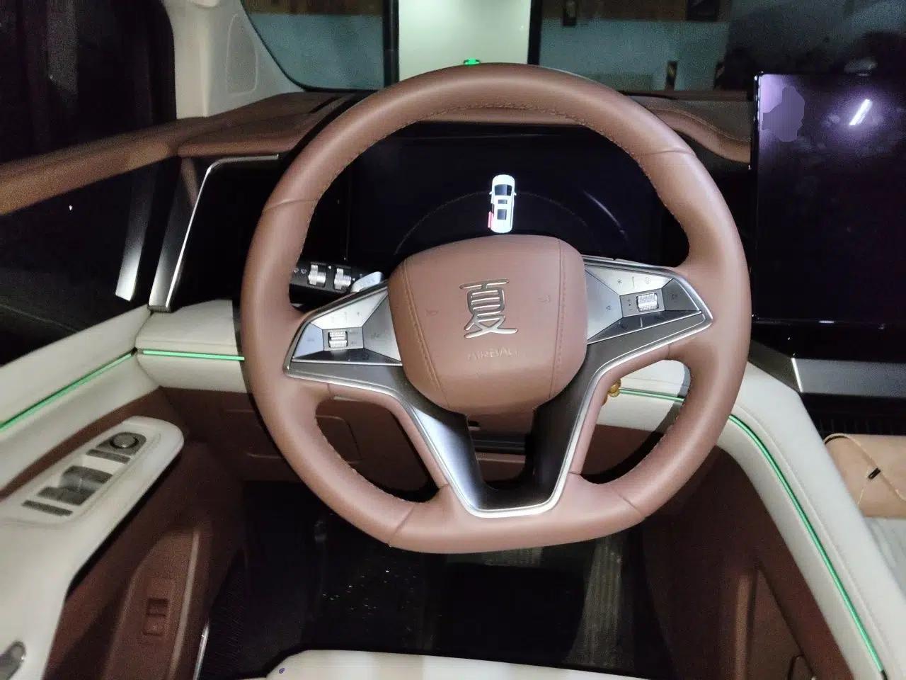 BYD Xia 2025 DM-i 1.5T 180km Excellence Model — миниатюра 11