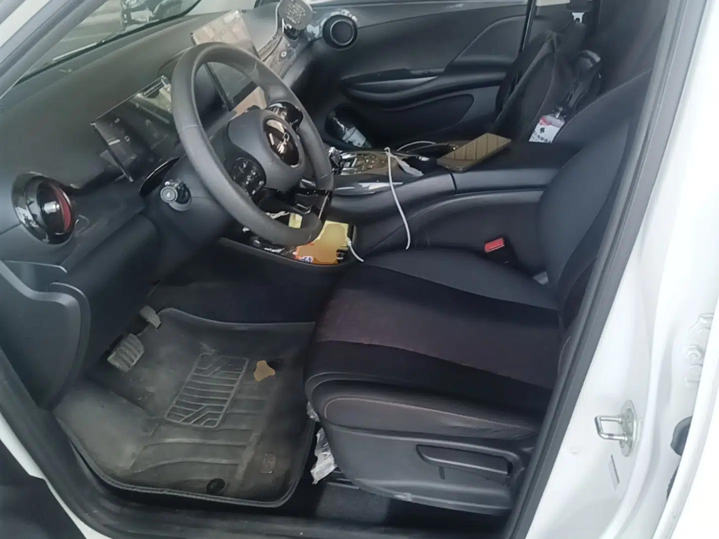 BYD e2 2024 Honor Edition Comfort Model — миниатюра 18