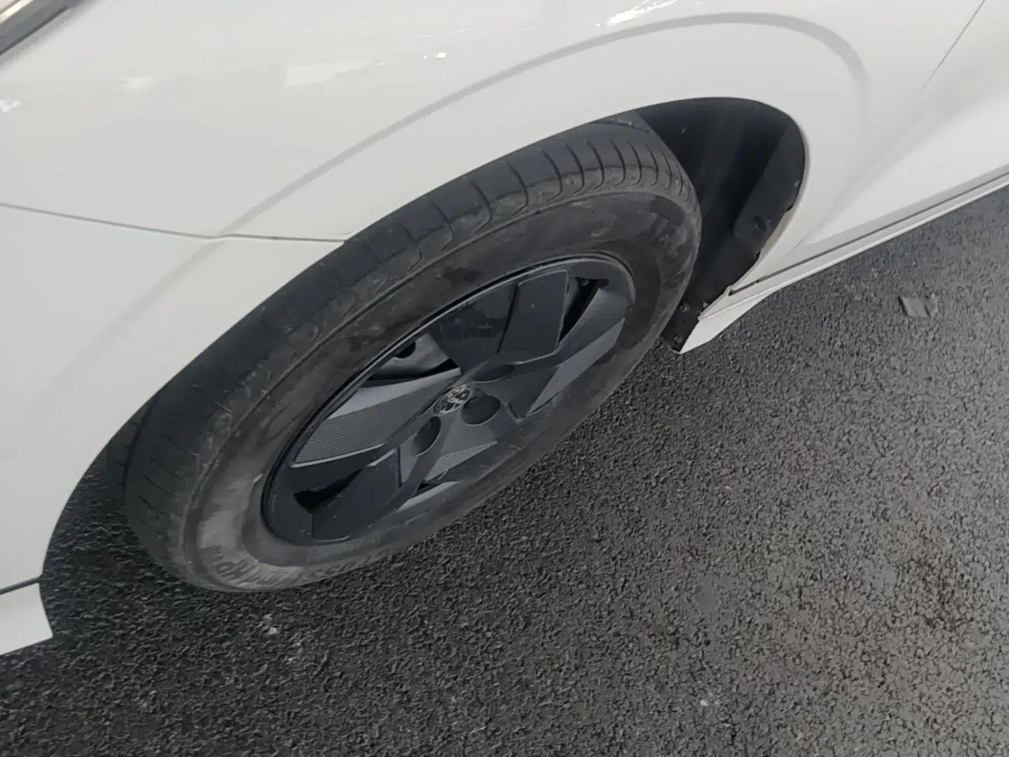 BYD e2 2024 Honor Edition Comfort Model — миниатюра 8