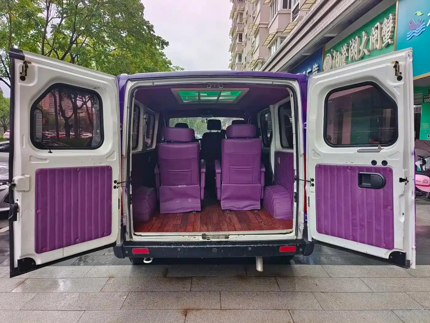Yufeng 2020 2.3T Economy Logistics Van, Short Wheelbase, Low Roof, 5-9 Seats, WP2.3 — миниатюра 12