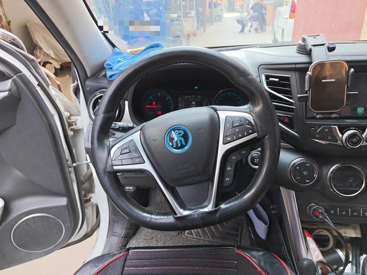 BYD Song New Energy 2017 Song DM 1.5TID All-Wheel Drive Luxury Model — миниатюра 11