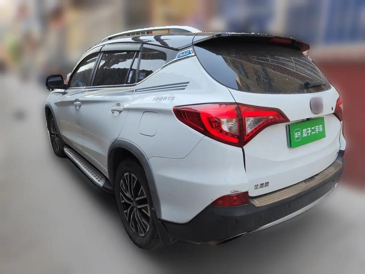 BYD Song New Energy 2017 Song DM 1.5TID All-Wheel Drive Luxury Model — миниатюра 4