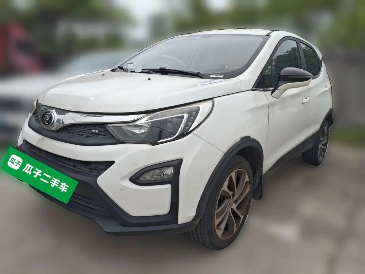 BYD Yuan 2017 1.5L Automatic Cool & Connected Model — миниатюра 1
