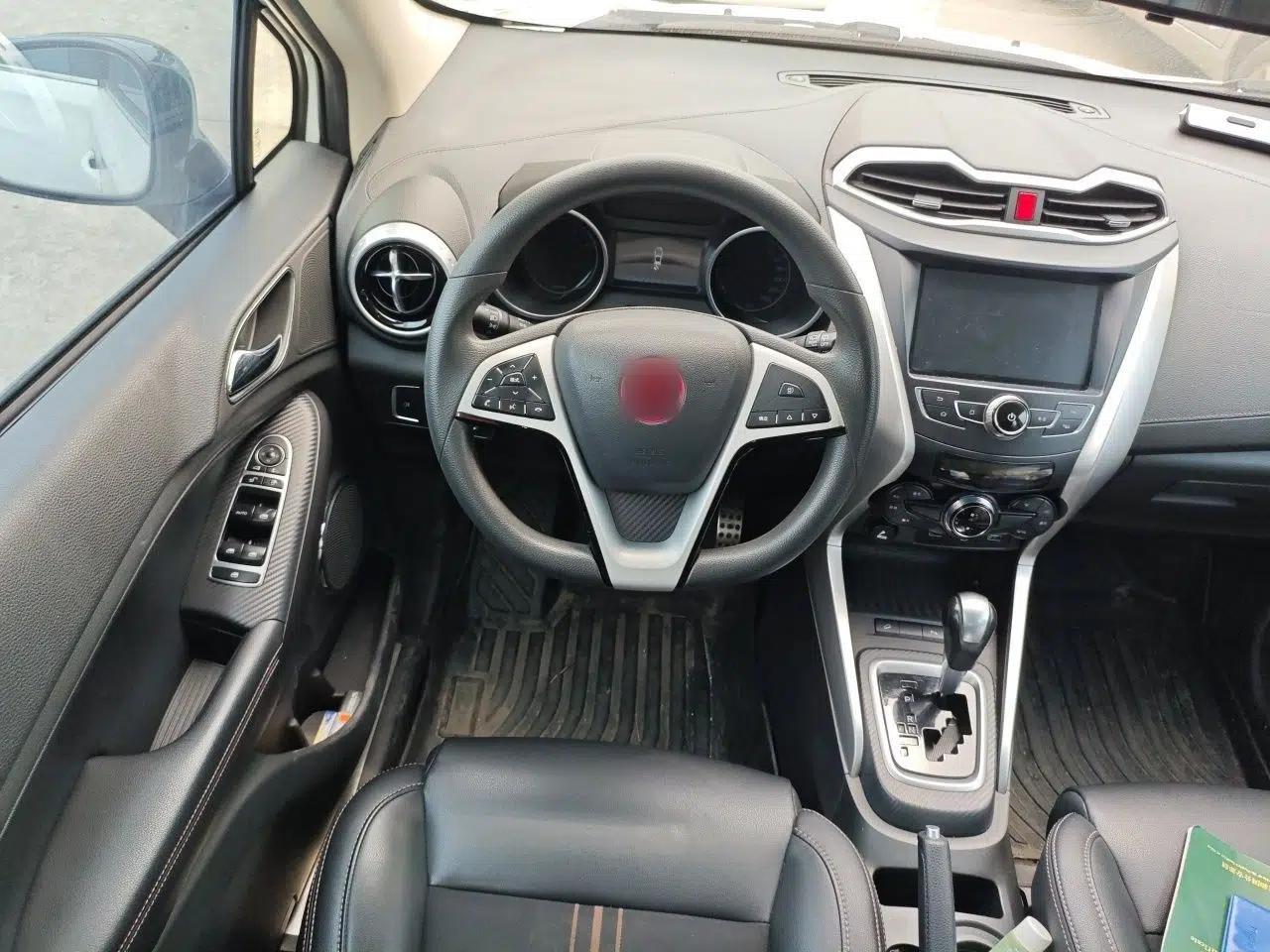 BYD Yuan 2017 1.5L Automatic Cool & Connected Model — миниатюра 11