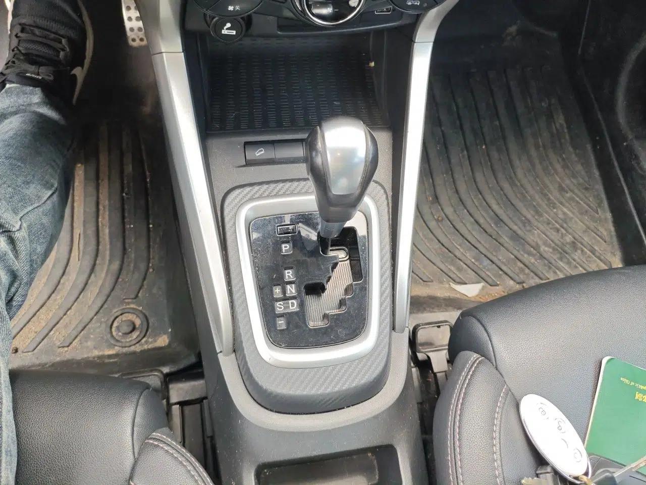 BYD Yuan 2017 1.5L Automatic Cool & Connected Model — миниатюра 15