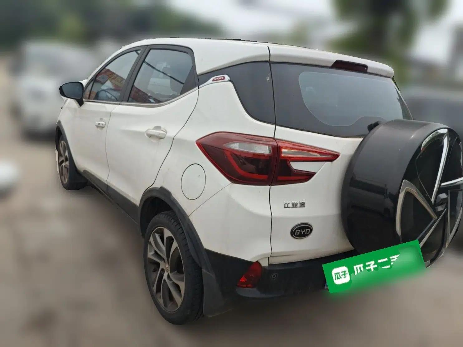 BYD Yuan 2017 1.5L Automatic Cool & Connected Model — миниатюра 4